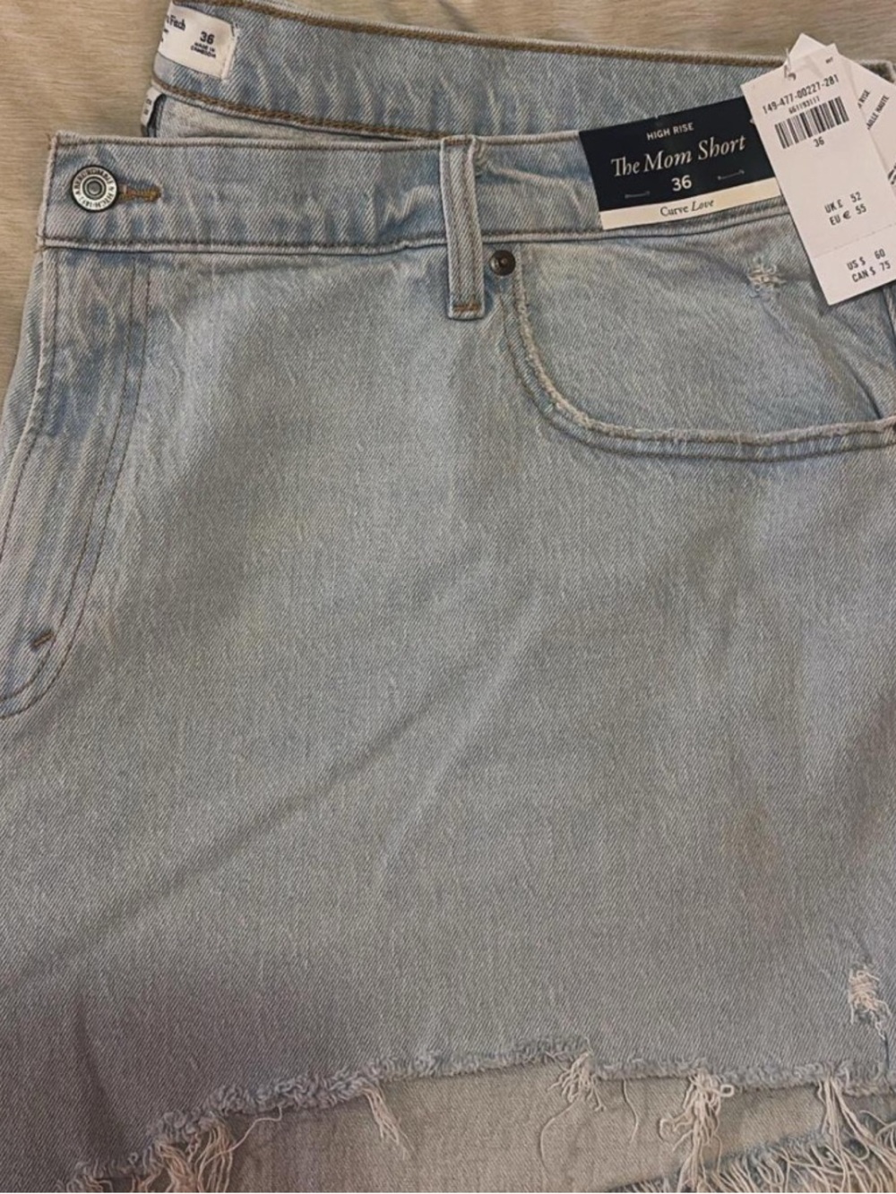 NWT Abercrombie The Mom Short High Rise Denim Skirt - Light Wash